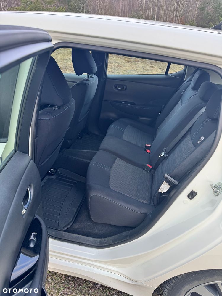 Nissan Leaf - 9