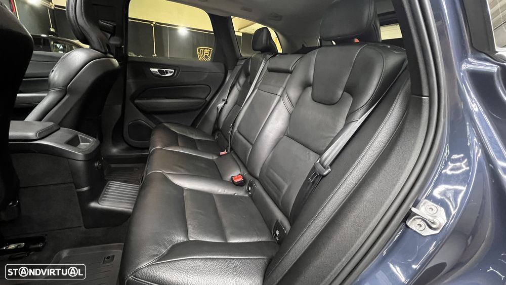 Volvo XC 60 2.0 T6 PHEV Inscription Expression AWD - 37