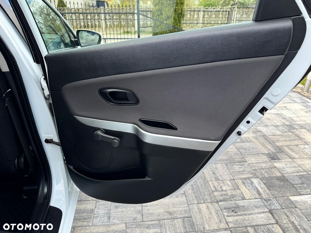 Kia Ceed 1.6 CRDi L - 11
