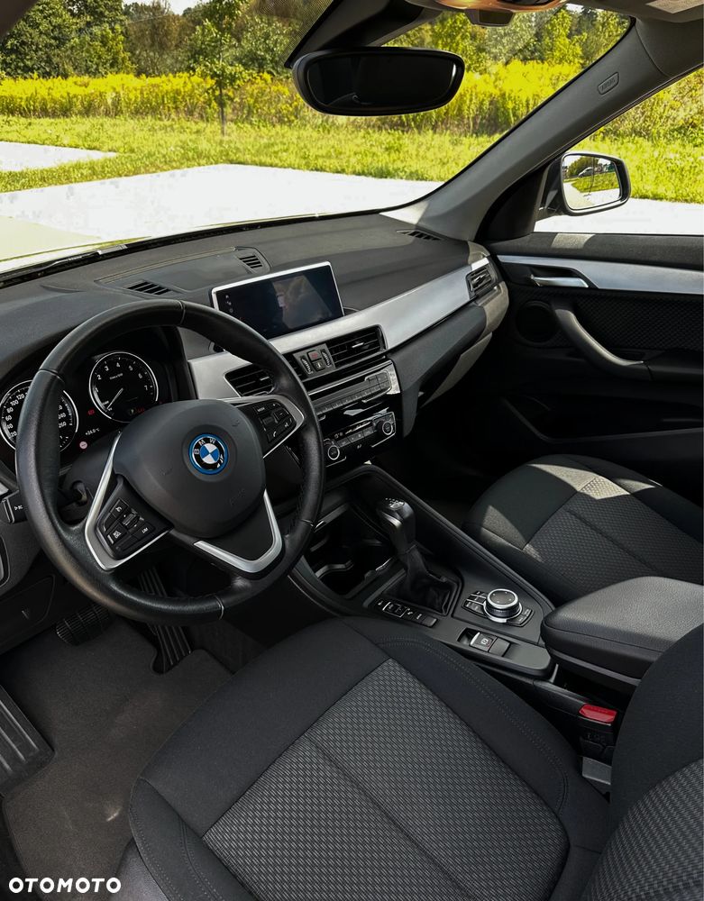 BMW X1 xDrive25e xLine - 23