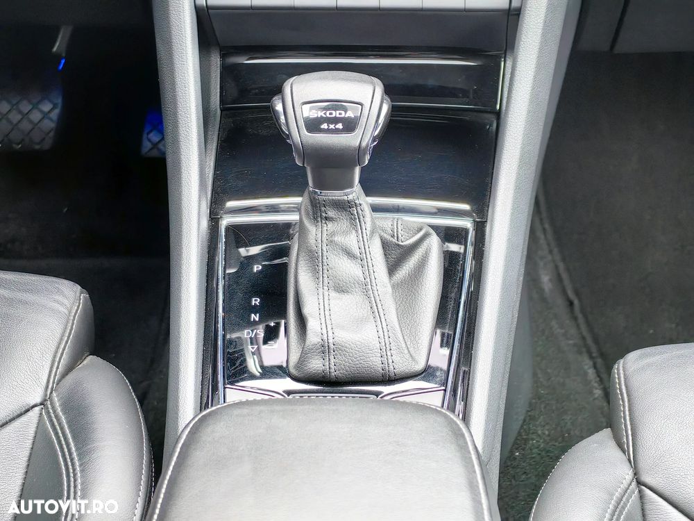SKODA Kodiaq 2023 — imagine 22
