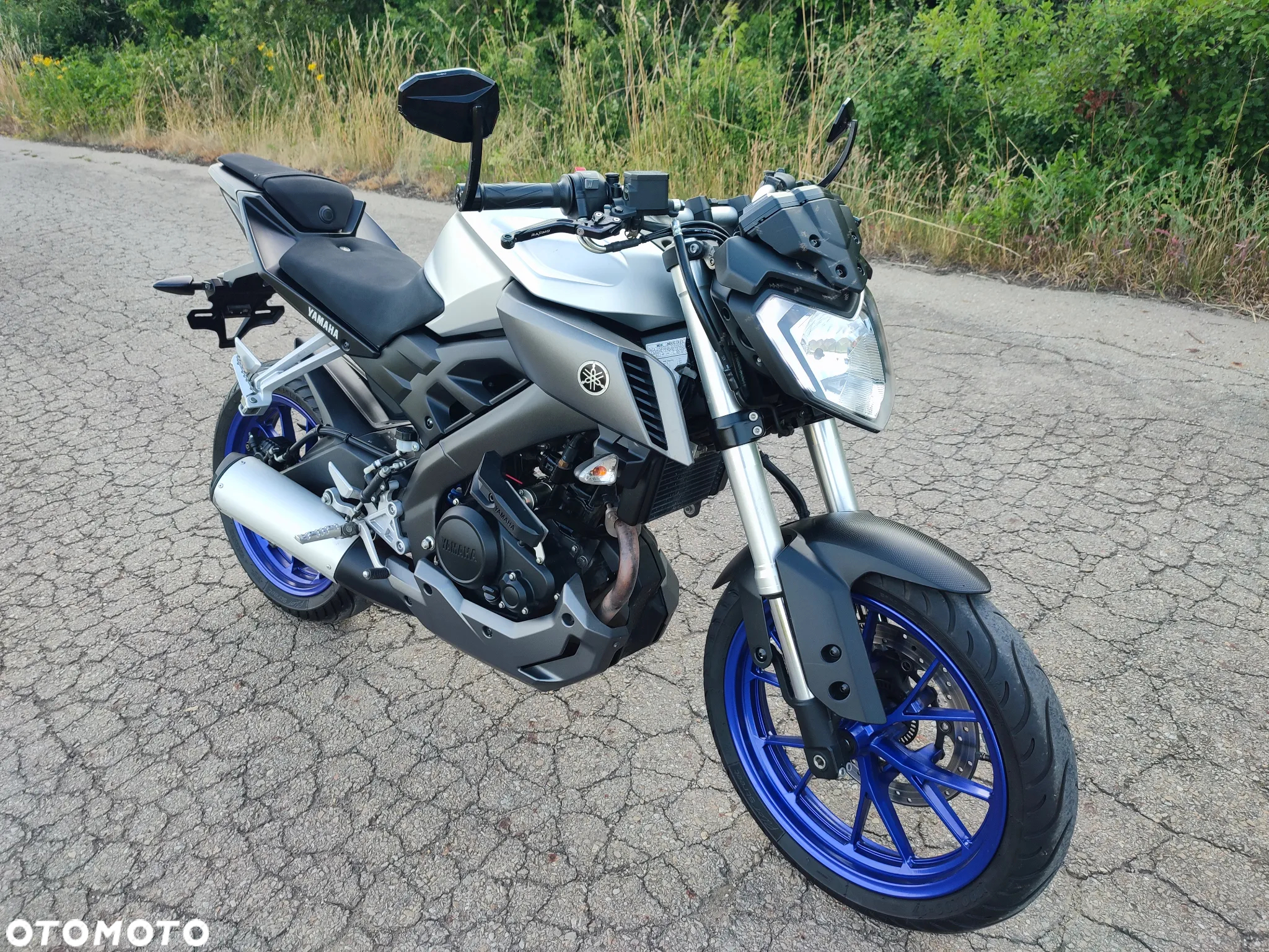 Yamaha MT - 30