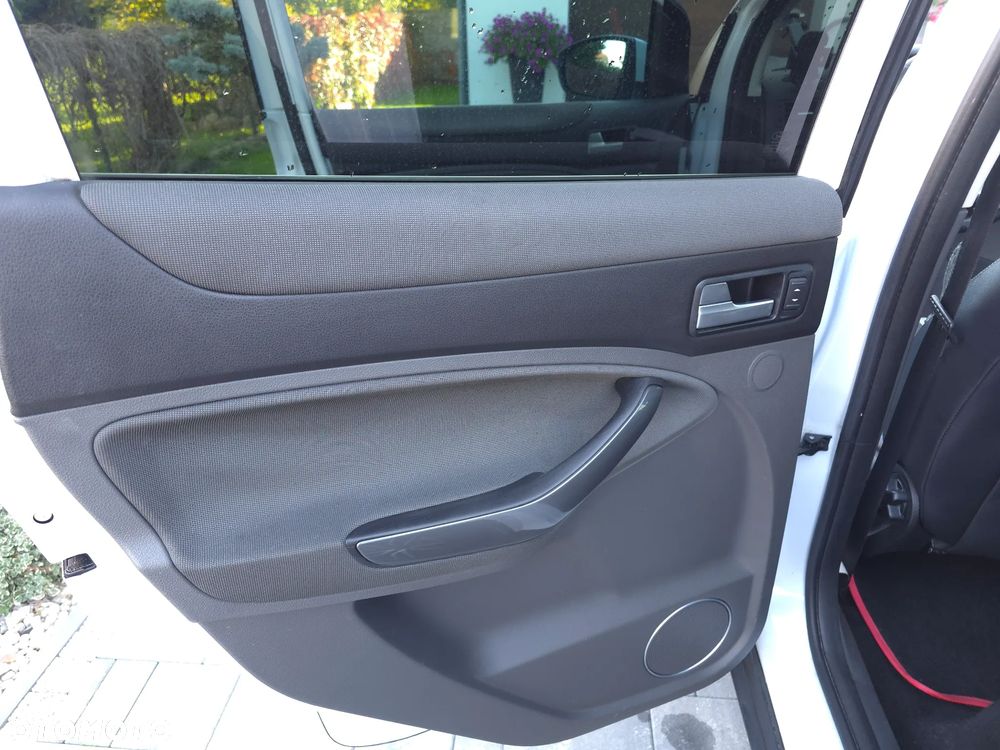 Ford Kuga 2.0 TDCi Titanium FWD - 15