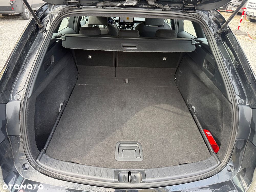 Toyota Corolla 1.8 Hybrid Comfort - 29