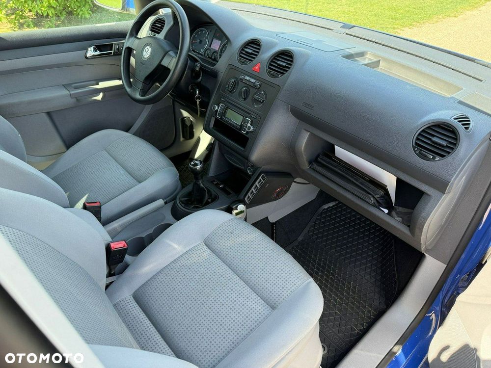 Volkswagen Caddy - 10