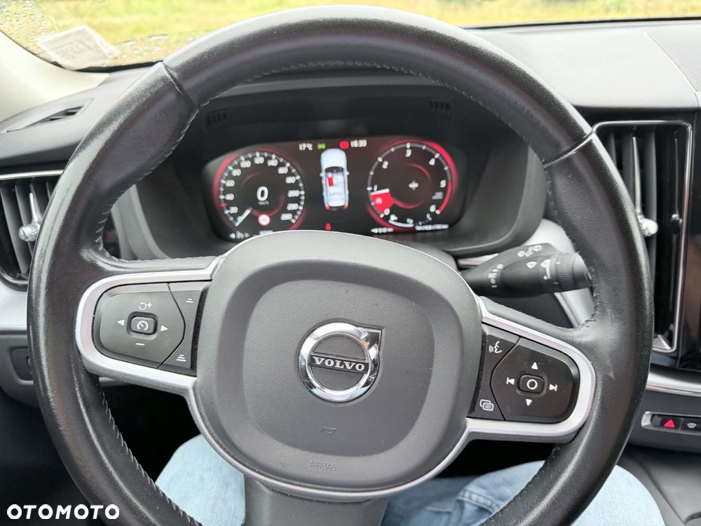 Volvo XC 60 - 6