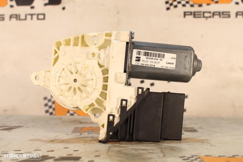 Motor Do Elevador De Vidro Traseiro Esquerdo Seat Leon (1P1)  1K095970 - 1