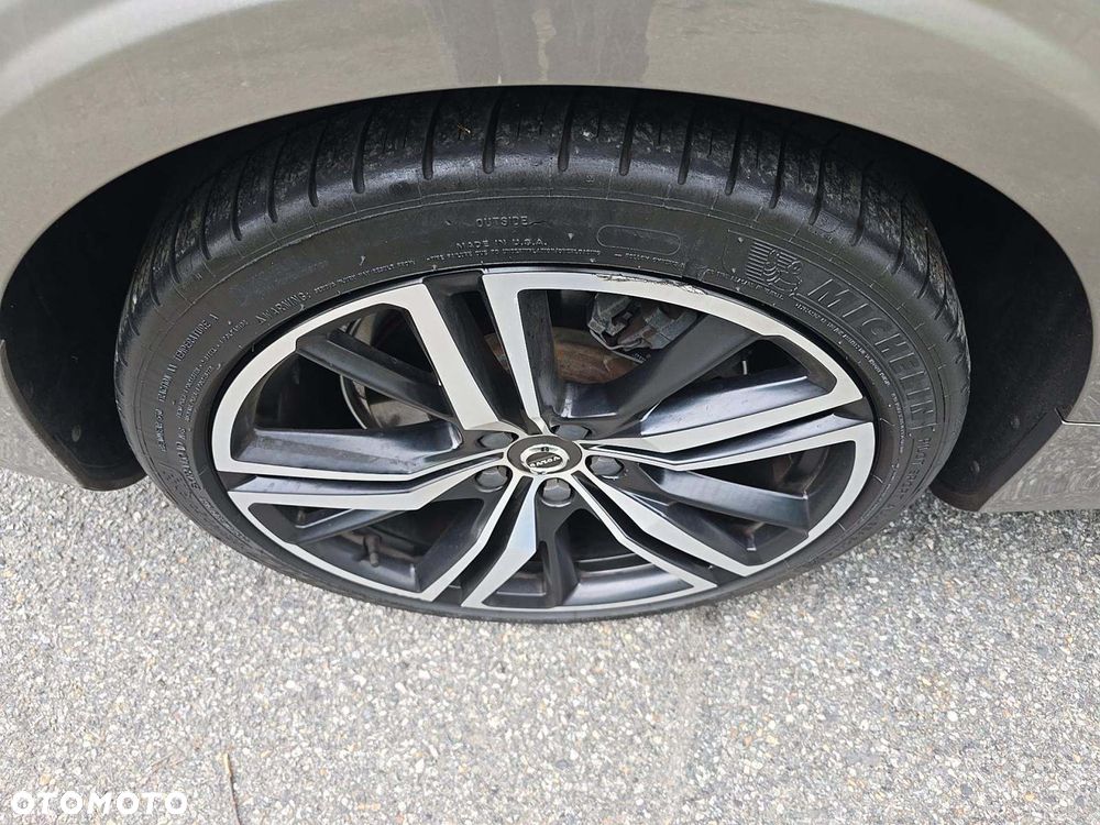 Volvo S60 T6 AWD R-Design - 17