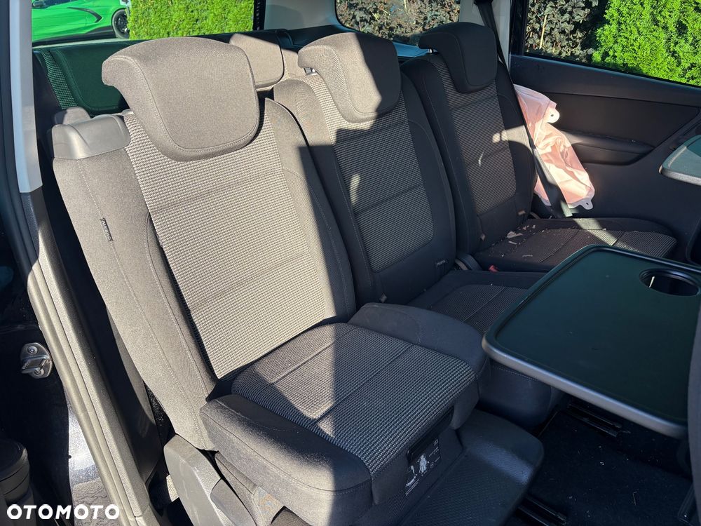Volkswagen Sharan 2.0 TDI Comfortline DSG - 22