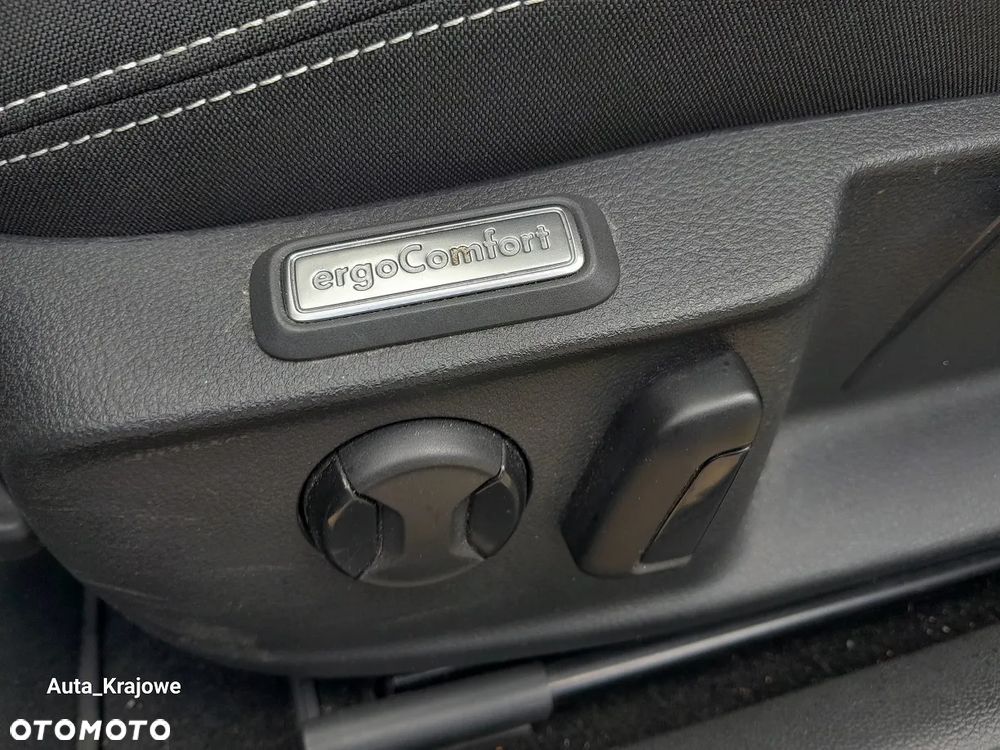 Volkswagen Passat 2.0 TSI Business DSG - 30