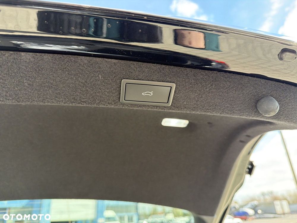 Skoda Superb 2.0 TDI SCR 4x4 Drive DSG - 27