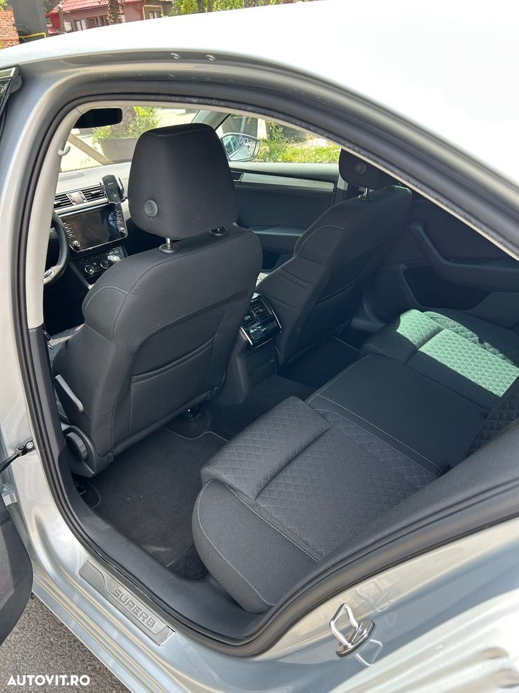 Skoda Superb 2.0 TDI DSG Ambition - 8