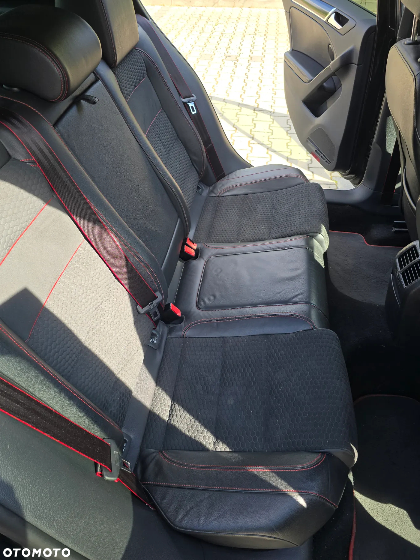Volkswagen Golf 2.0 GTI Edition 35 - 12
