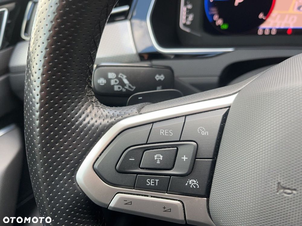 Volkswagen Passat Alltrack - 27