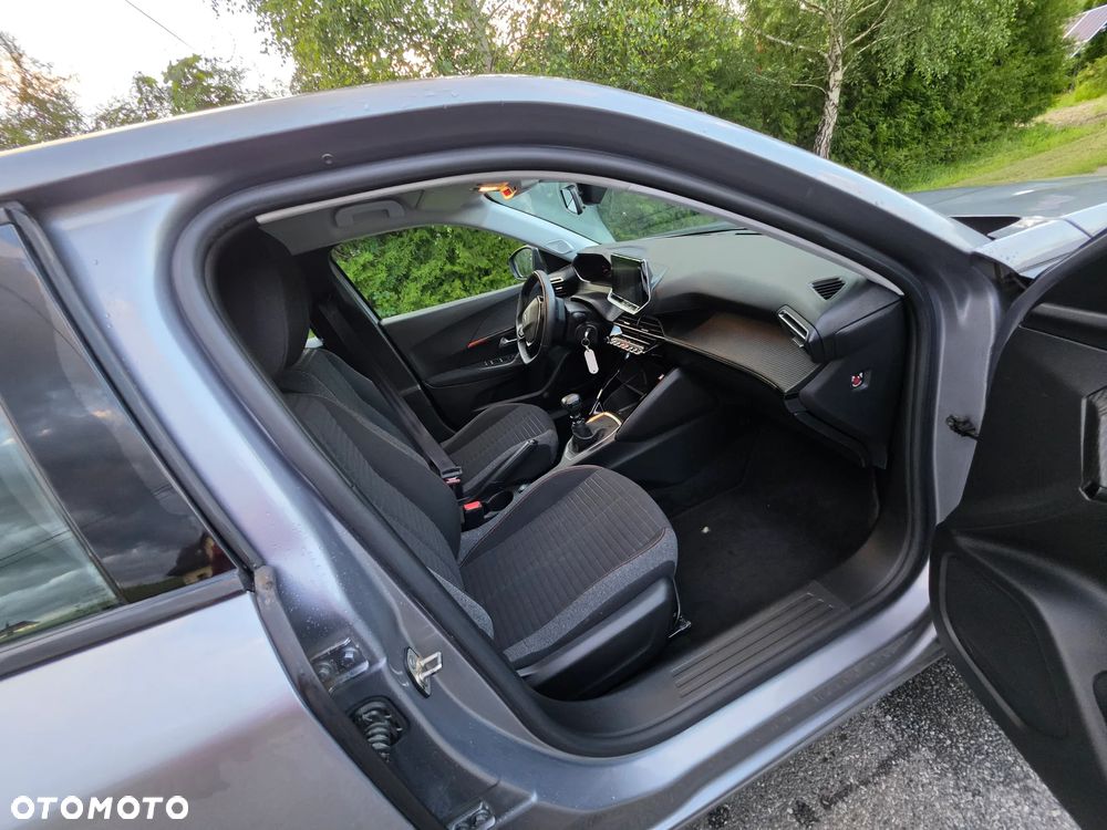 Peugeot 2008 BlueHDi 110 Allure - 17