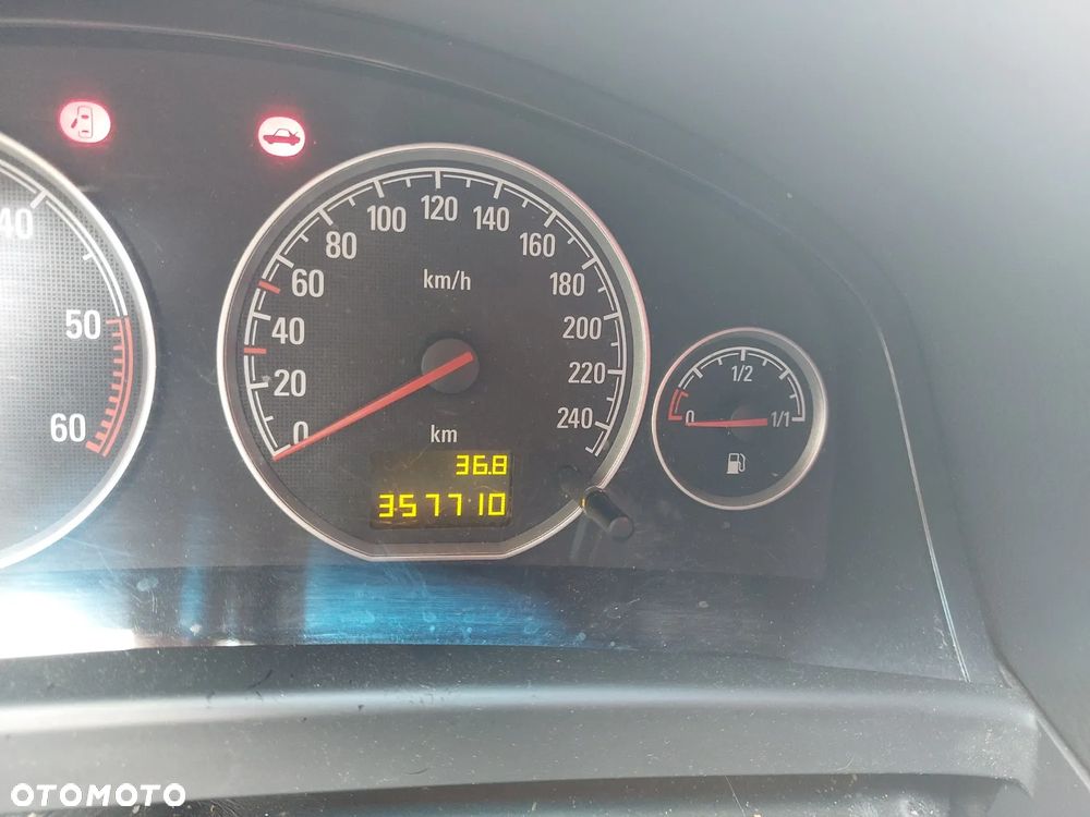 Opel Vectra 1.9 CDTI - 11