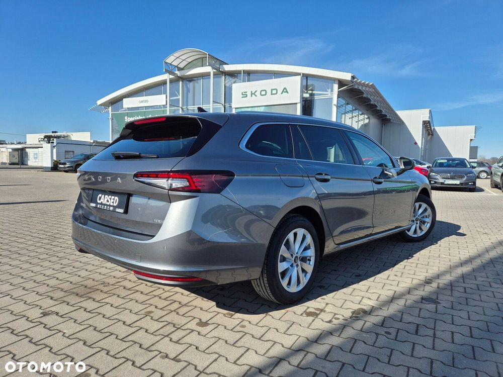 Skoda Superb 2.0 TDI SCR 4x4 Edition 130 DSG - 8