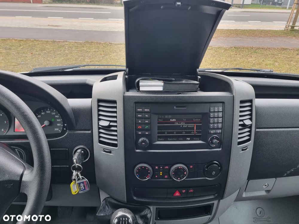 Volkswagen Crafter - 31