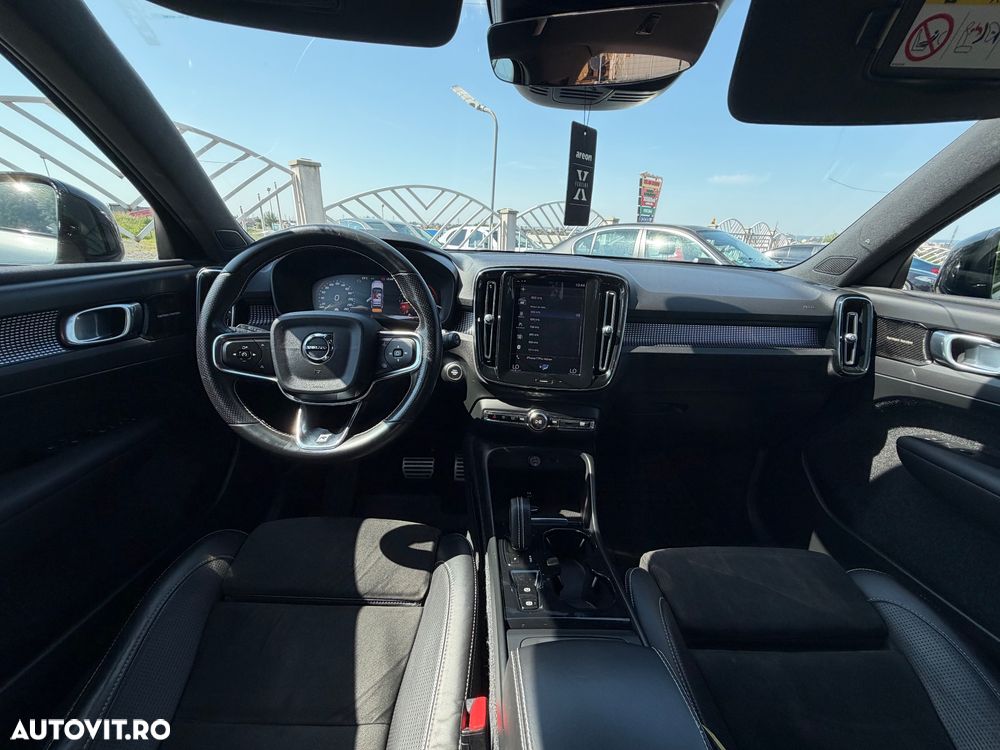 Volvo XC 40 D4 AWD R-Design - 8