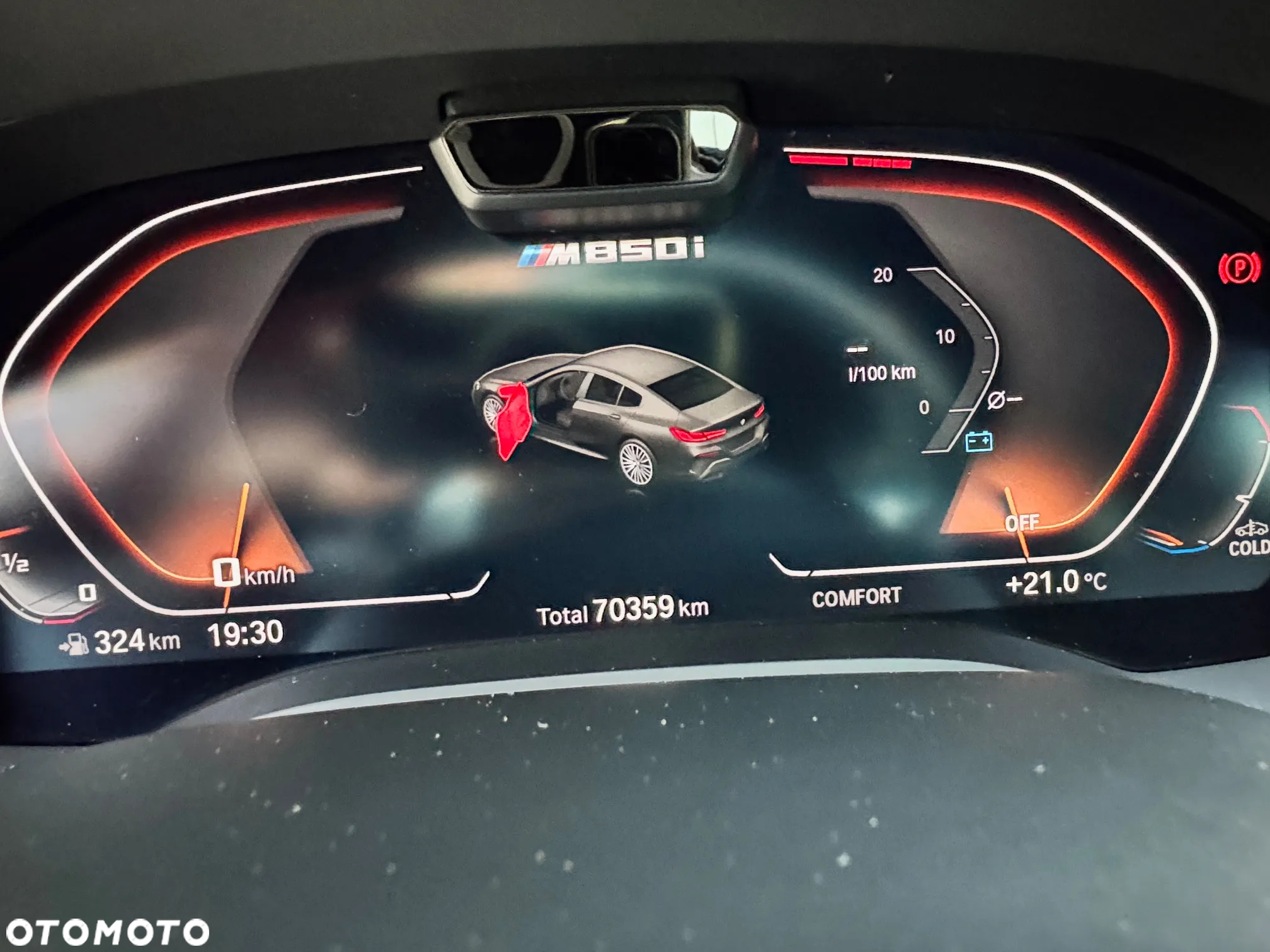 BMW Seria 8 M850i xDrive - 22