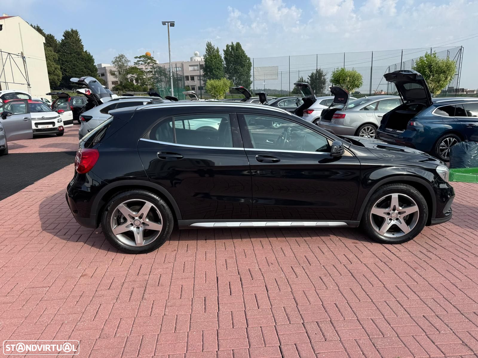 Mercedes-Benz GLA 180 CDi AMG Line - 2