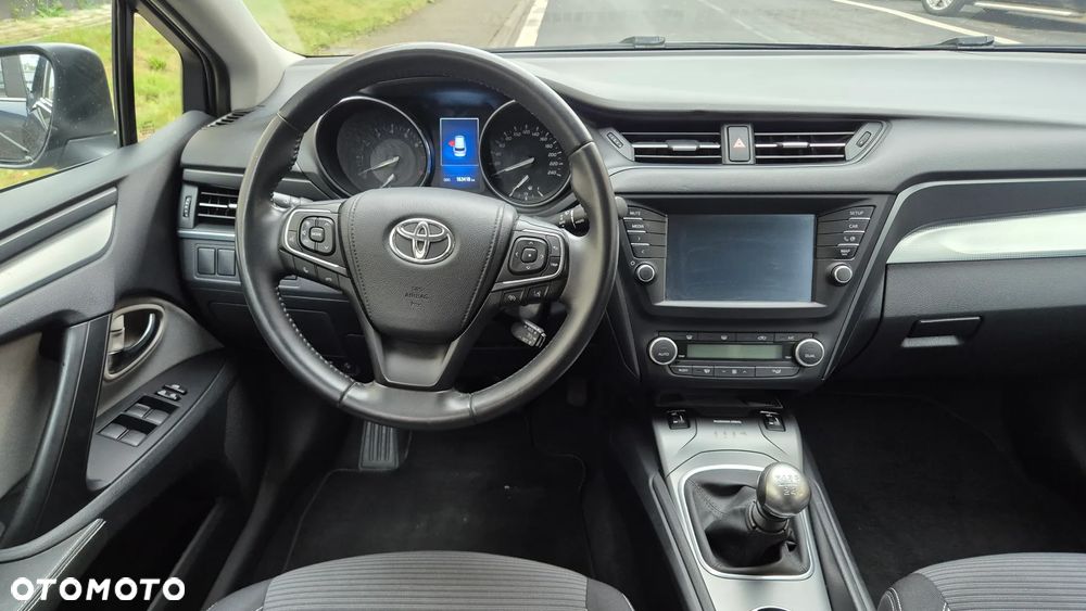 Toyota Avensis Touring Sports 1.8 Executive - 15