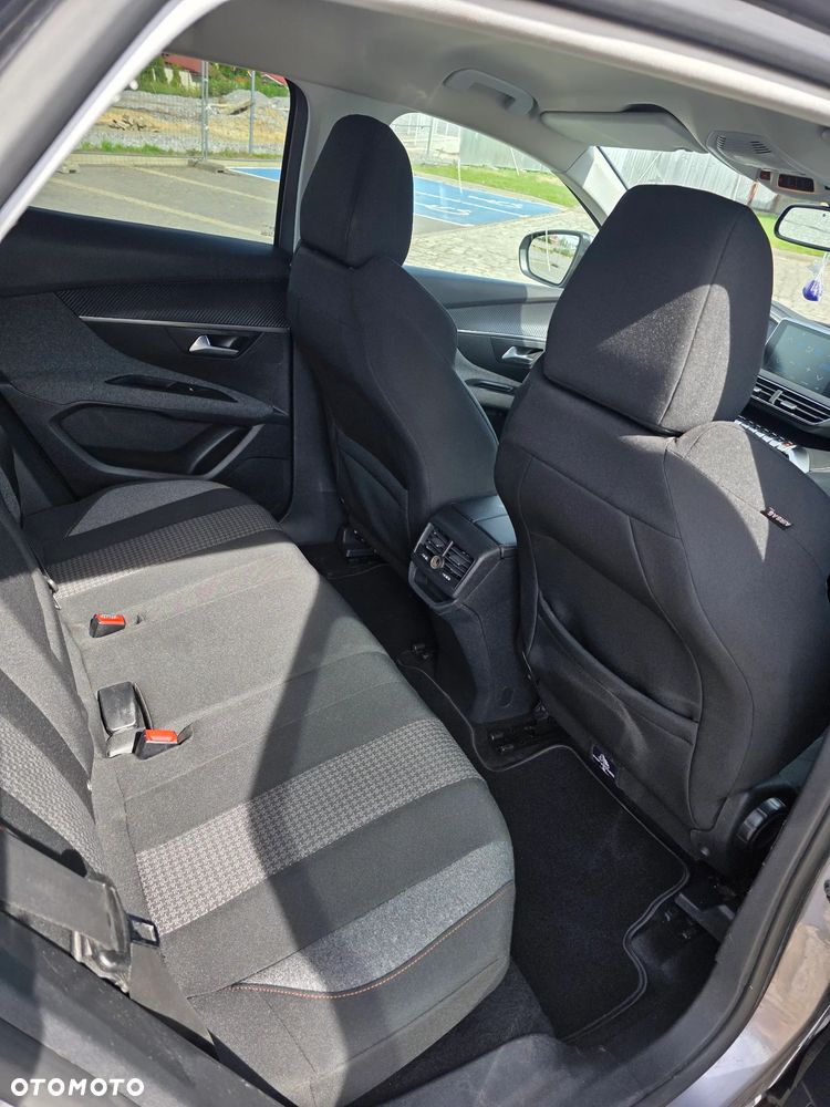 Peugeot 3008 1.6 BlueHDi Allure S&S EAT6 - 21