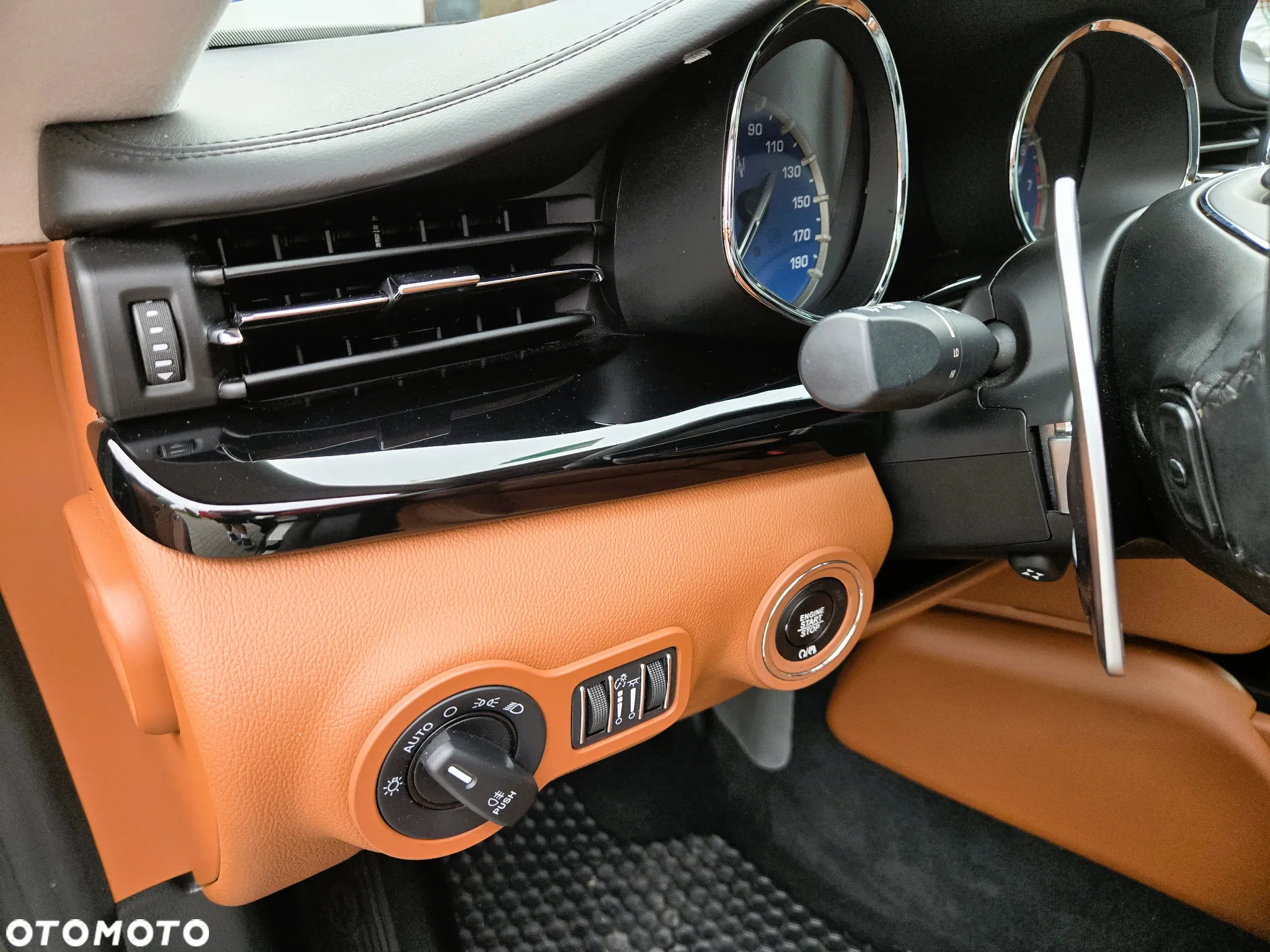 Maserati Quattroporte - 25