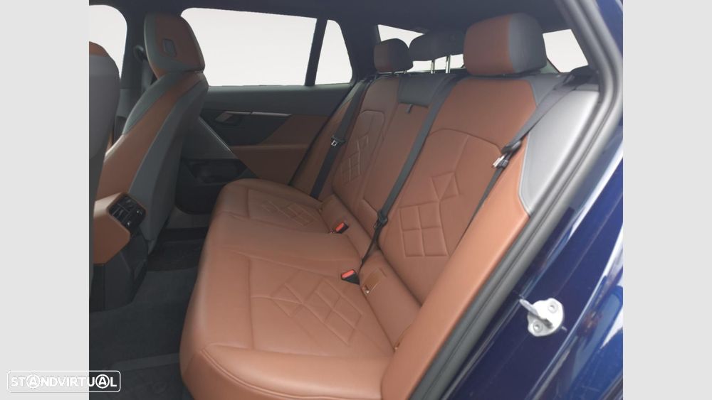 BMW 530 e Pack Desportivo M - 14
