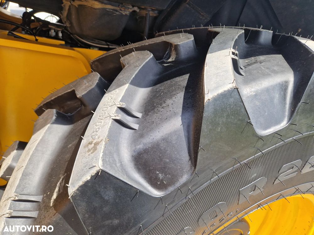 JCB 3cx - 4