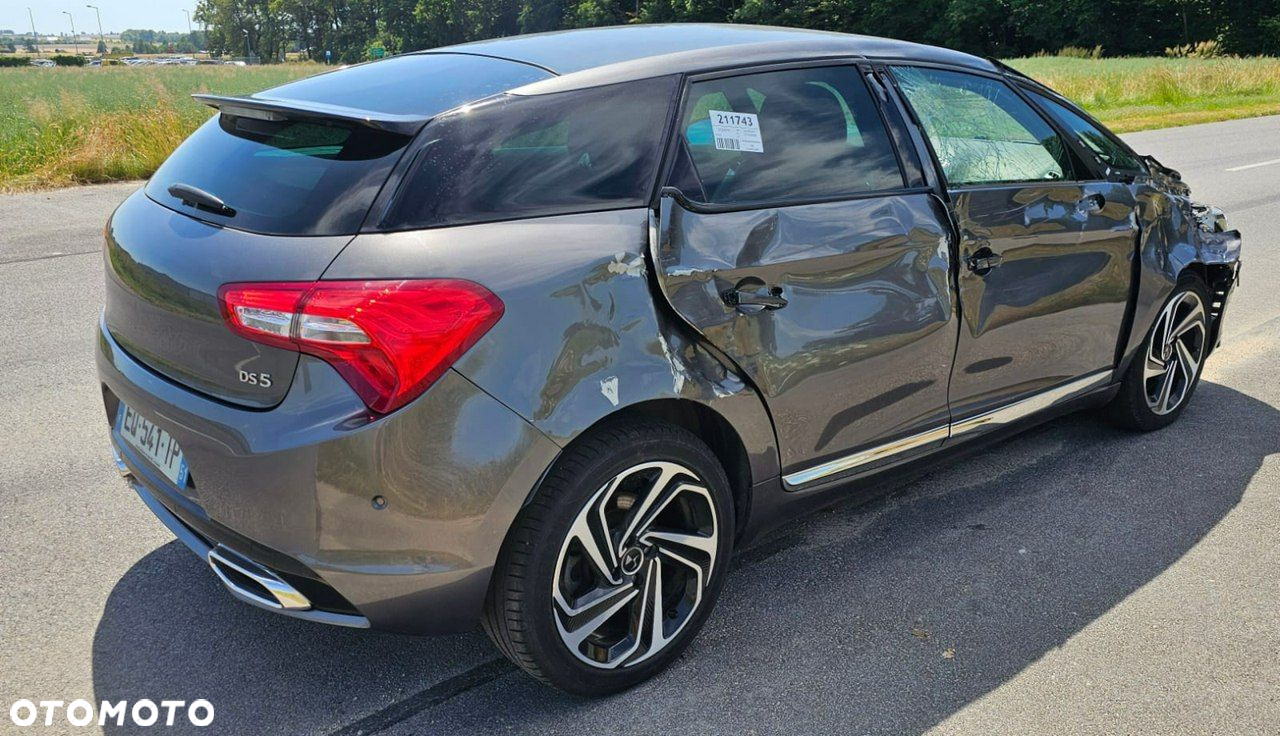 DS Automobiles DS 5 - 6