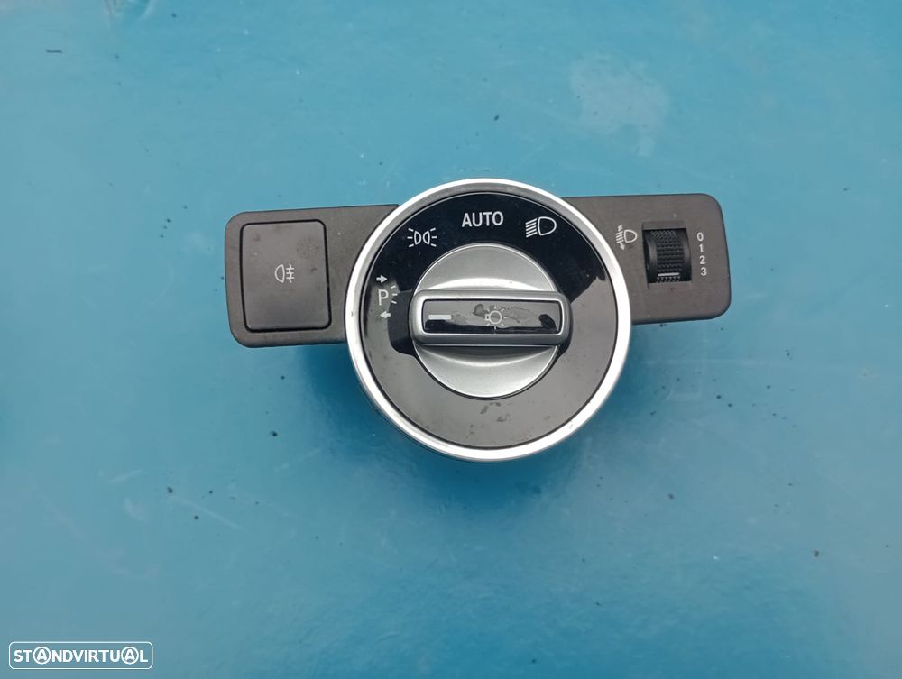 Botão Interruptor de luzes Mercedes CLA  2017 - 1