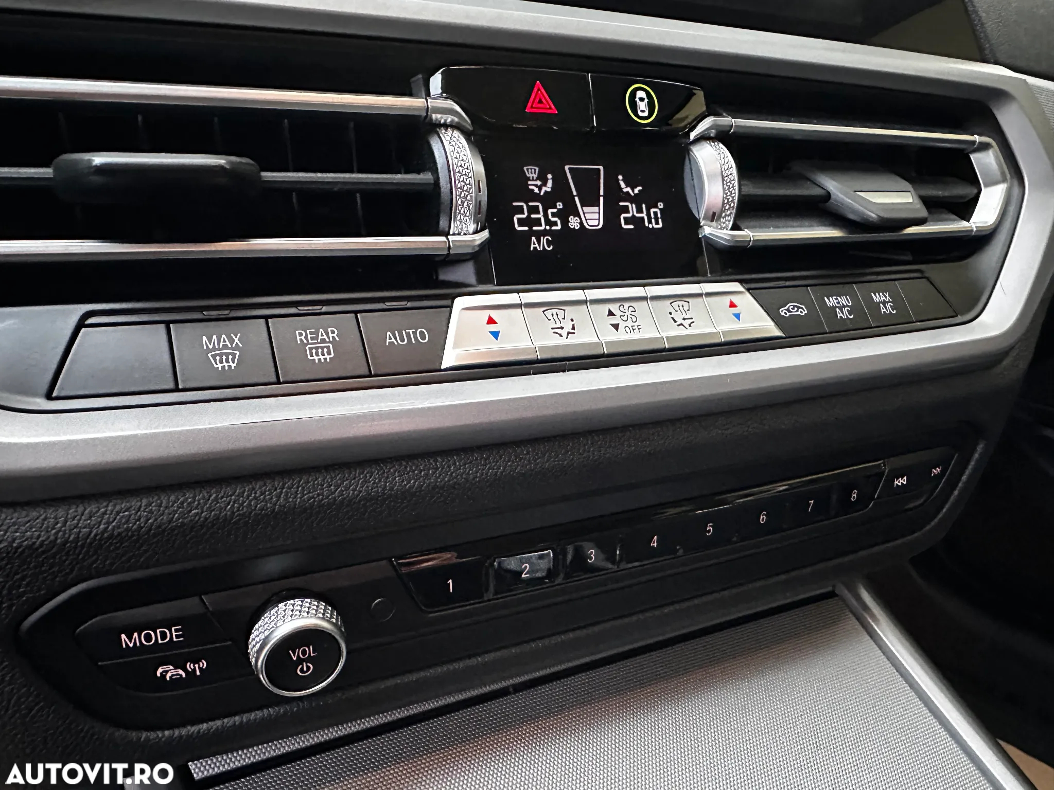 BMW Seria 3 318d Aut. - 29