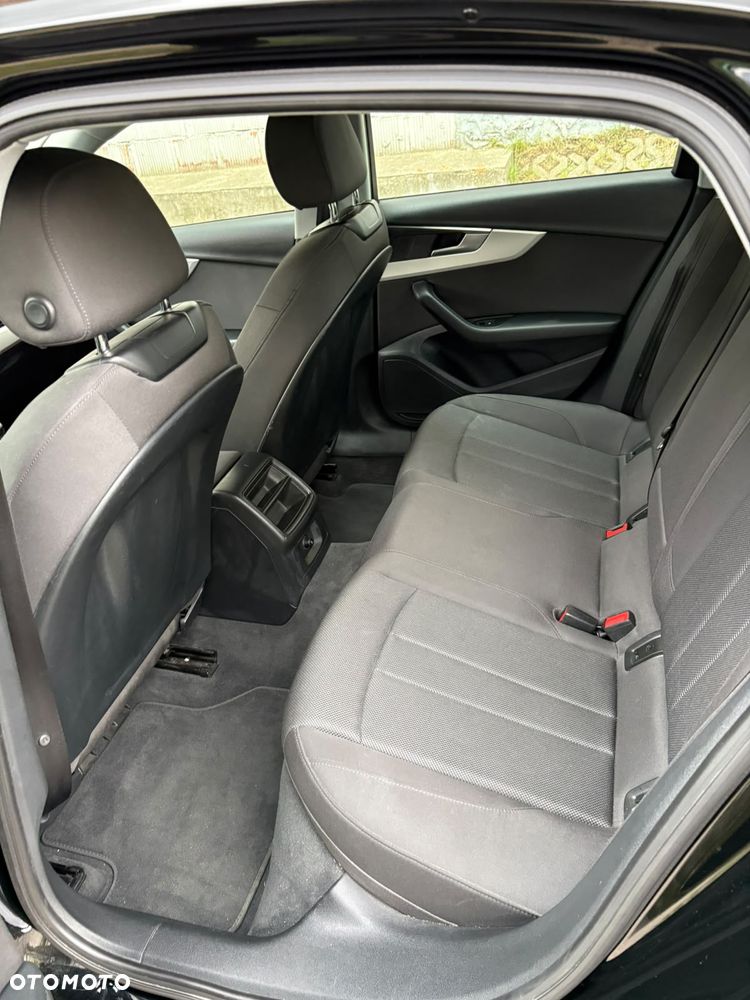 Audi A4 Limousine 35 TFSI - 20
