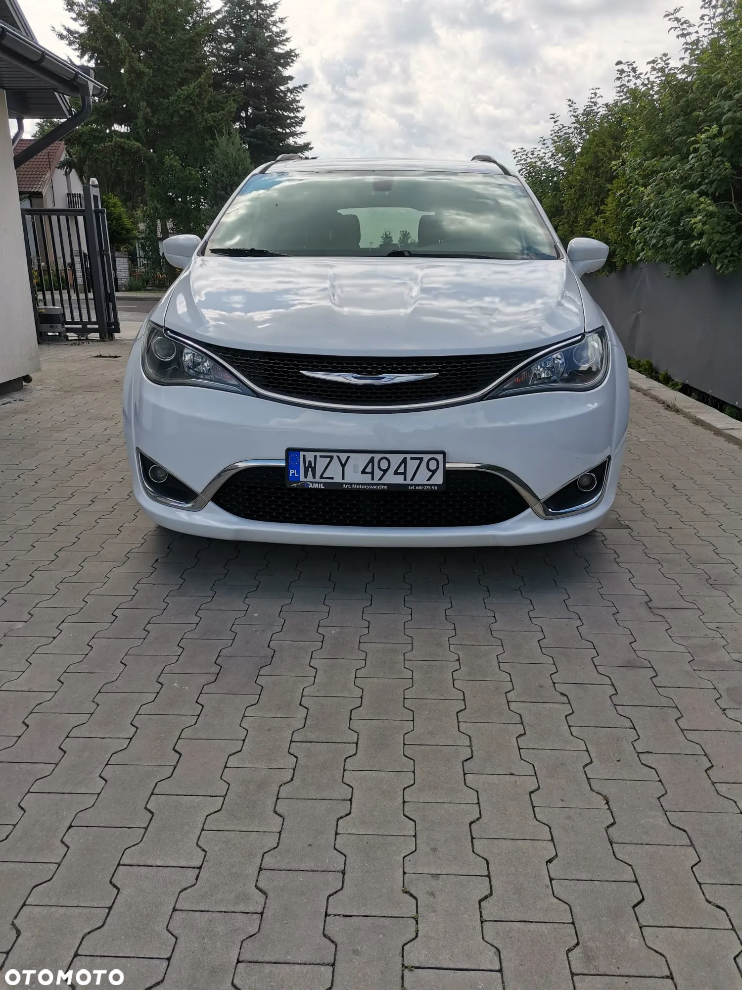 Chrysler Pacifica - 3