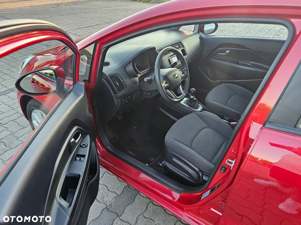 Kia Rio - 9