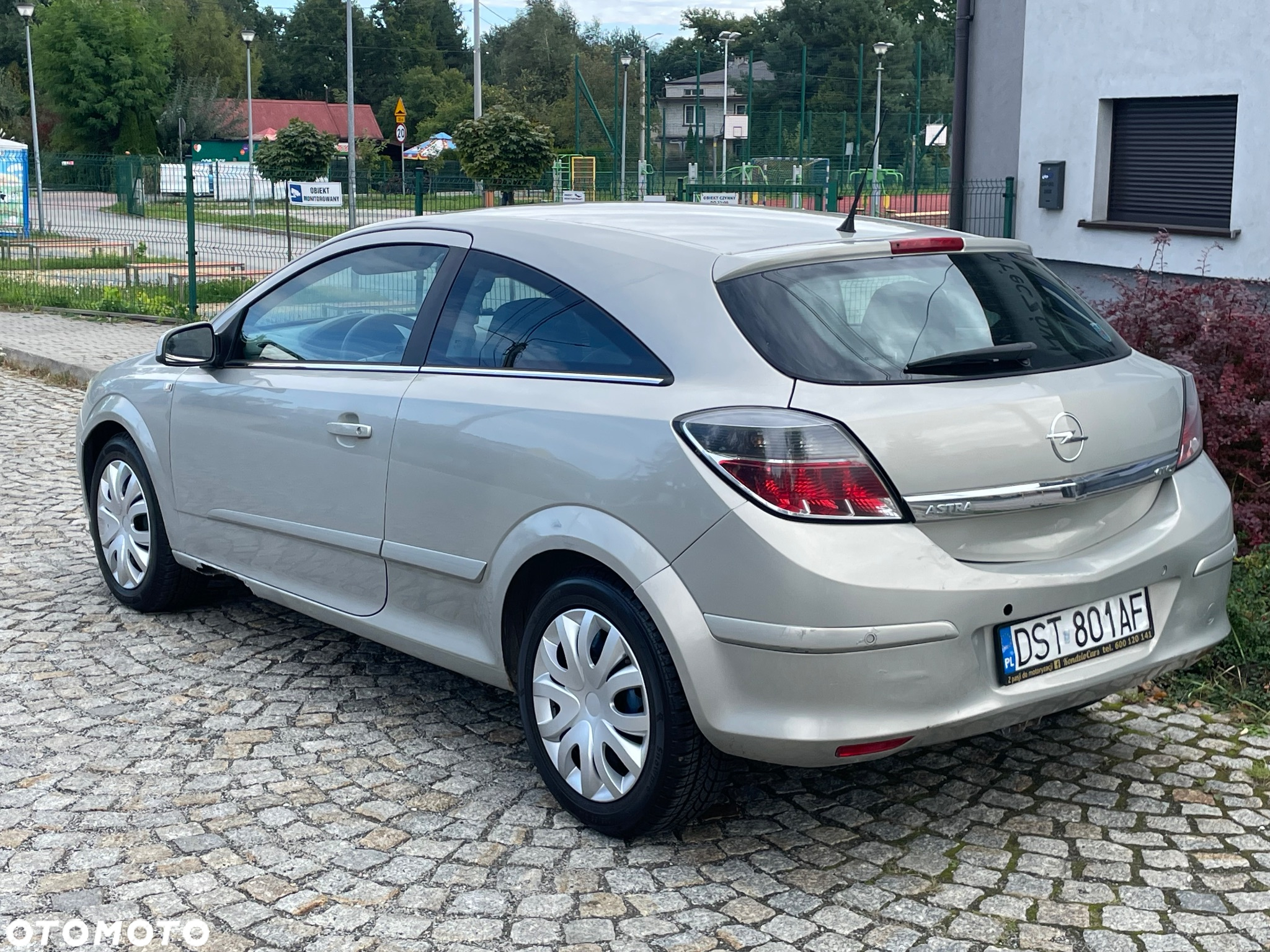 Opel Astra III GTC 1.9 CDTI Enjoy - 4