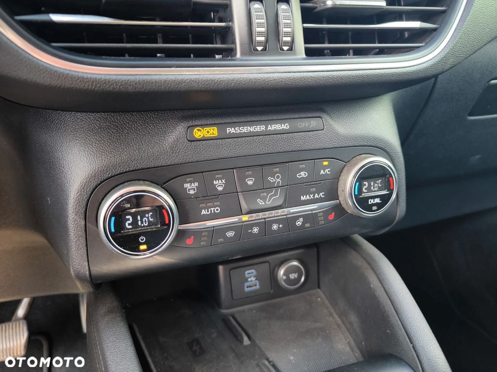 Ford Kuga 1.5 EcoBlue TITANIUM - 9