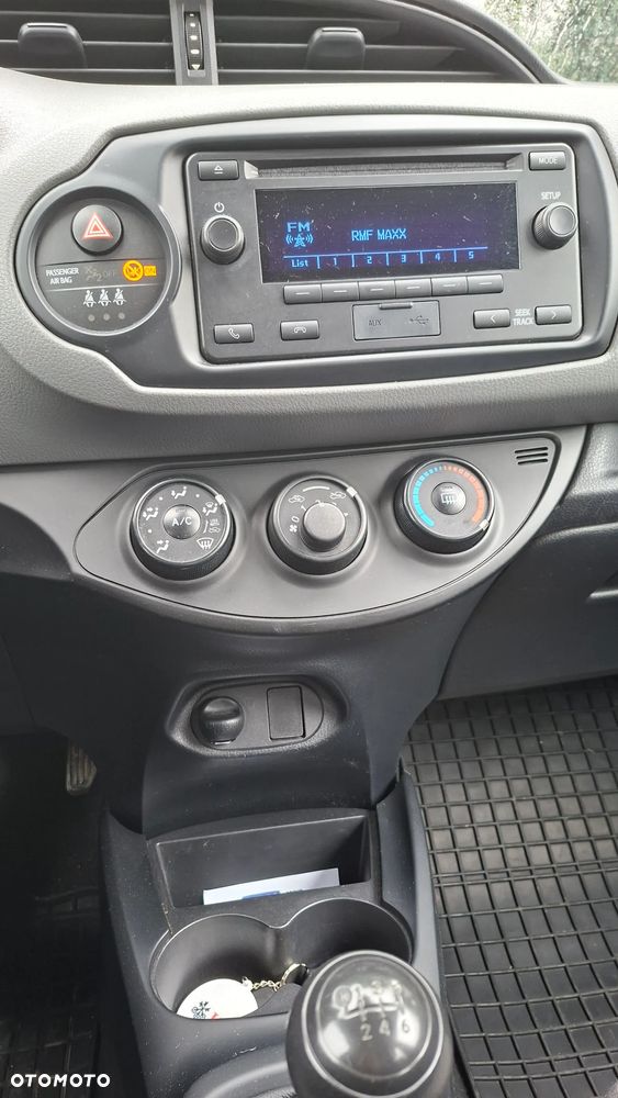 Toyota Yaris 1.5 Life - 12