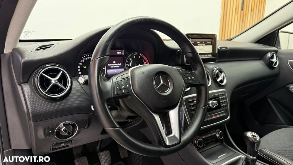 Mercedes-Benz EQA - 24