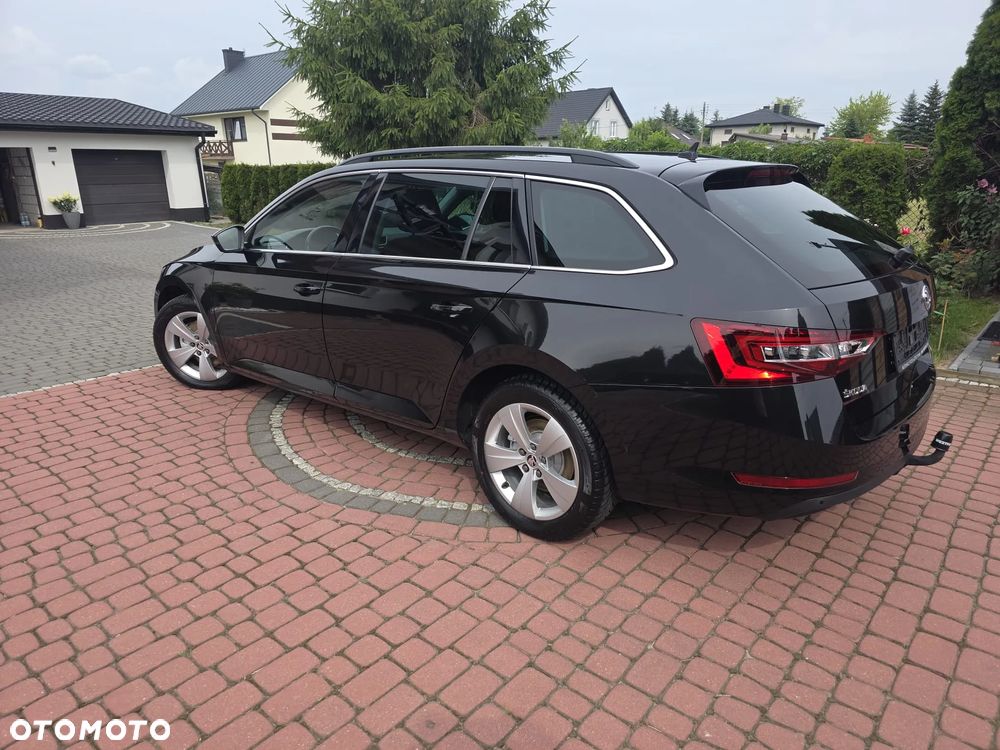 Skoda Superb 2.0 TDI 4x4 Premium Edition - 5