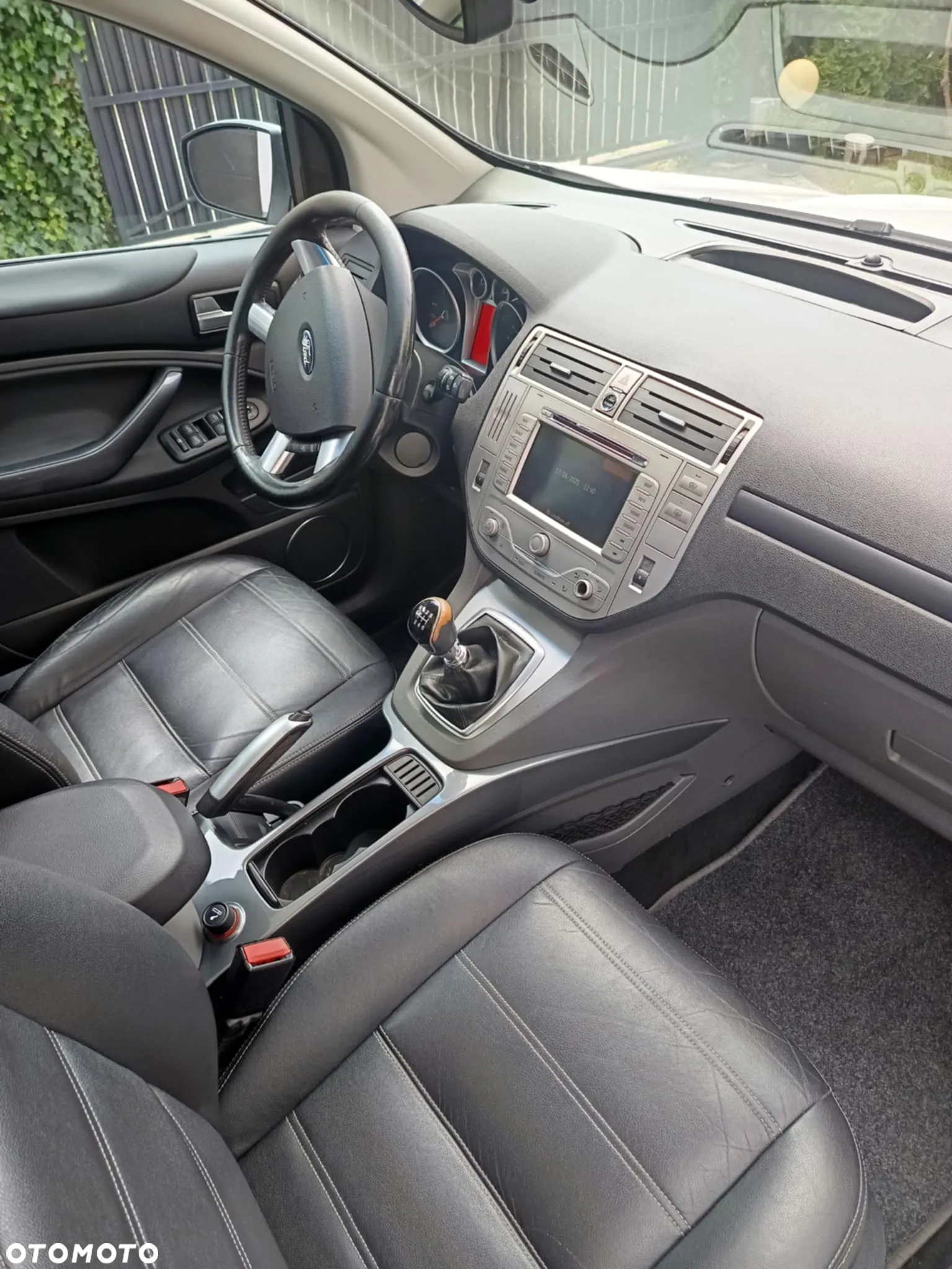 Ford Kuga - 15