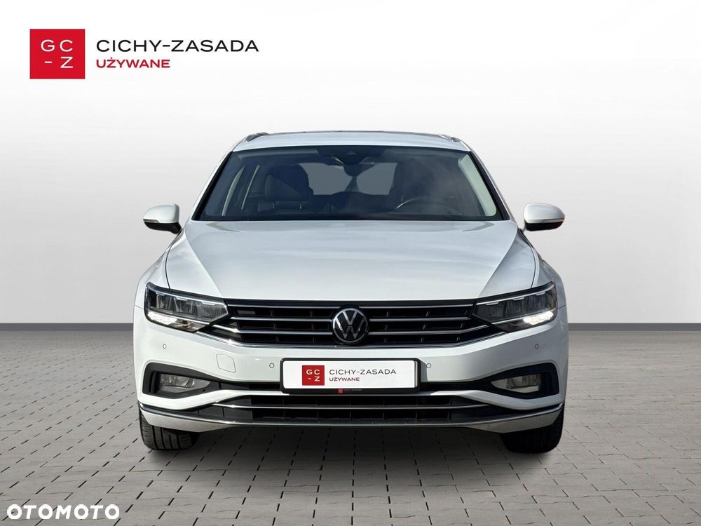 Volkswagen Passat Variant 2.0 TDI SCR Elegance DSG - 8