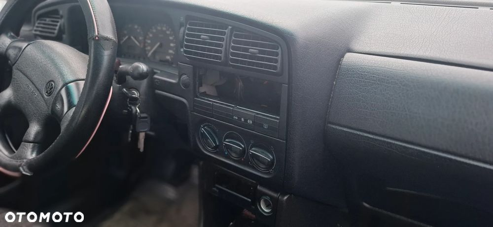 Volkswagen Passat B4 na części - 9
