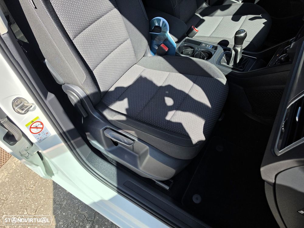 VW Touran 1.6 TDI Confortline - 35