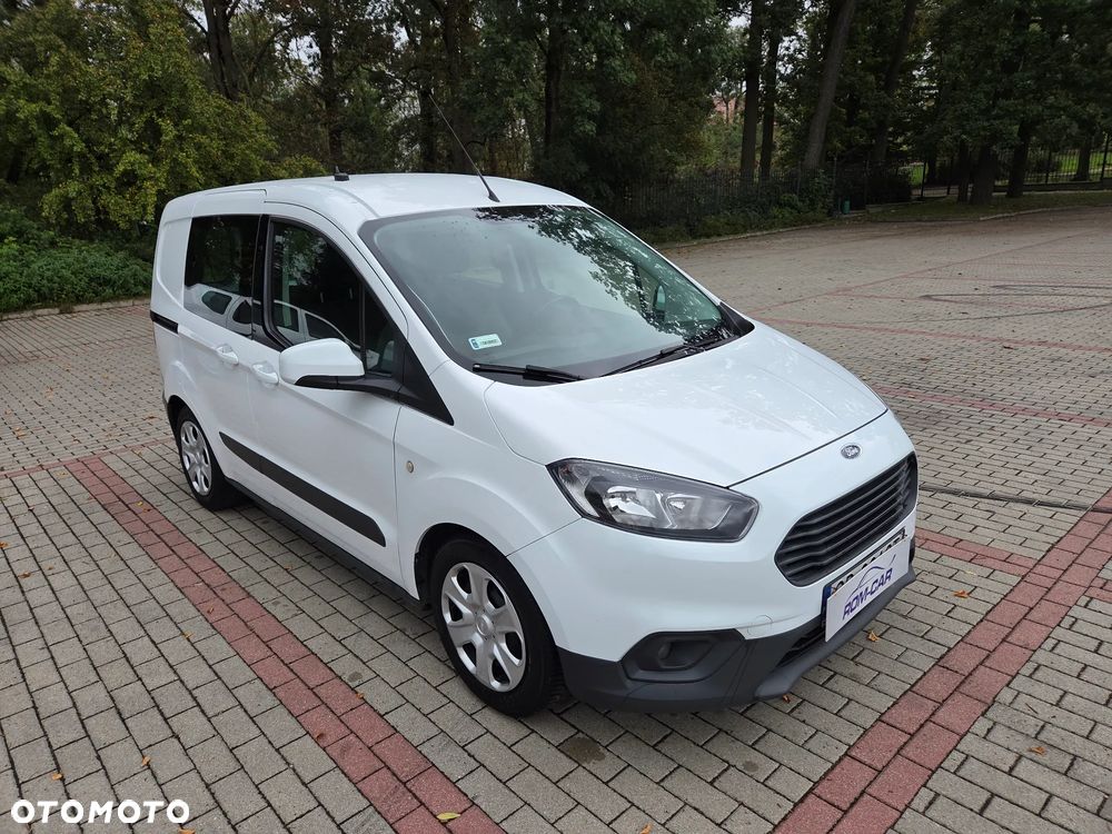 Ford Transit Courier - 9