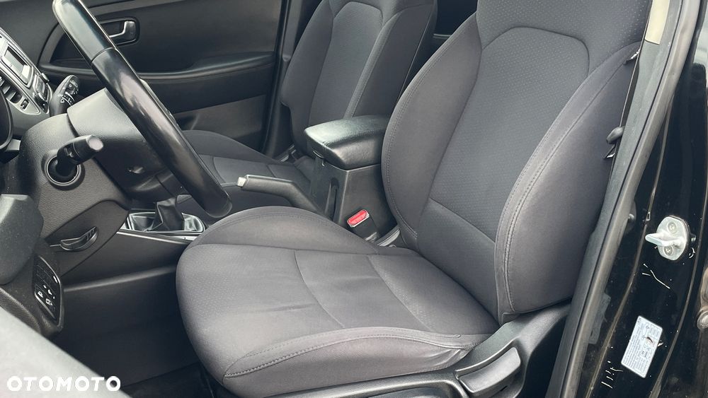 Kia Carens 1.6 GDI Business Line EU6 - 17