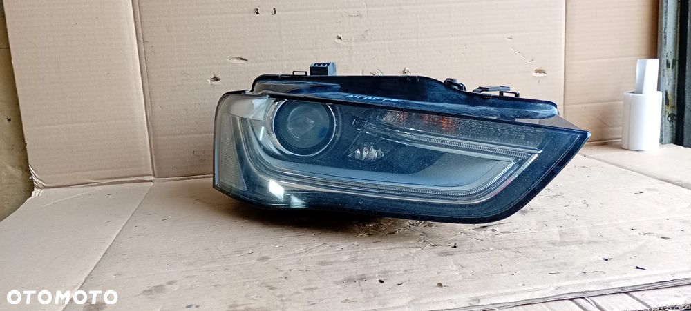 Lampa prawy przód przednia prawa Xenon skrętny LED Audi A4 B8 Lift UK 8K0941032A - 1