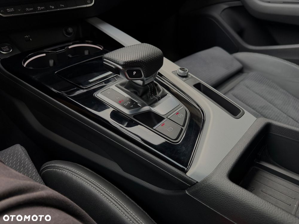 Audi A4 Avant 40 TDI quattro S tronic S line - 22