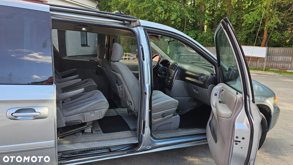 Dodge Grand Caravan - 7